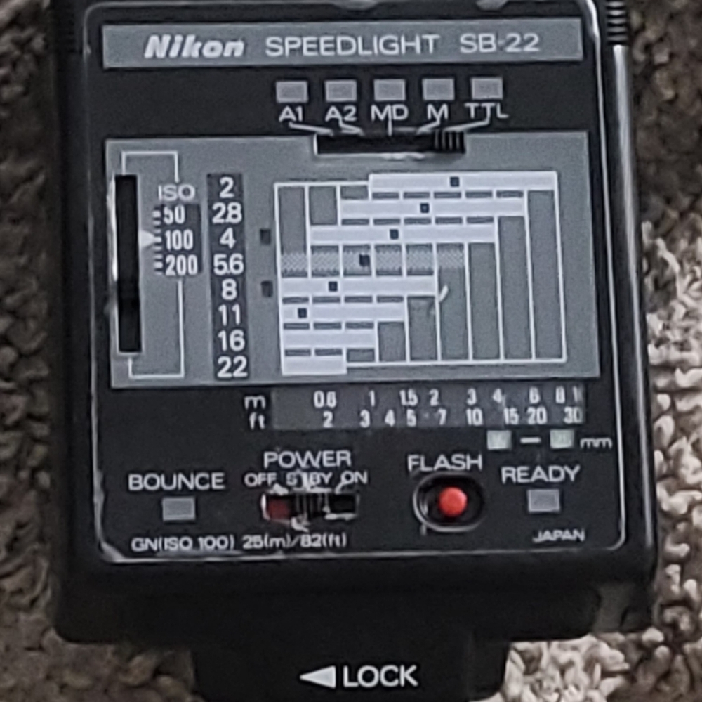 Nikon SB-22 Aurofocus Speedlight Shoe Mount Camera Flash Manual - Picture 9 of 10